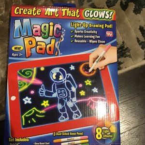 MAGIC PAD - CREATE ART THAT GLOWS - BRAND NEW - AS SEEN ON TV